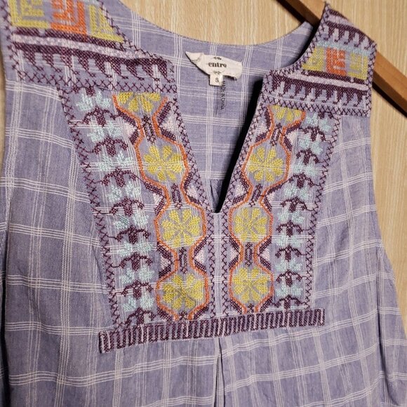 Entro Womens Blue White Embroidered Sleeveless Boho Lightweight Top Small - Picture 3 of 7